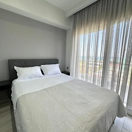 Artemis Azure Escape Private Parking Apartman